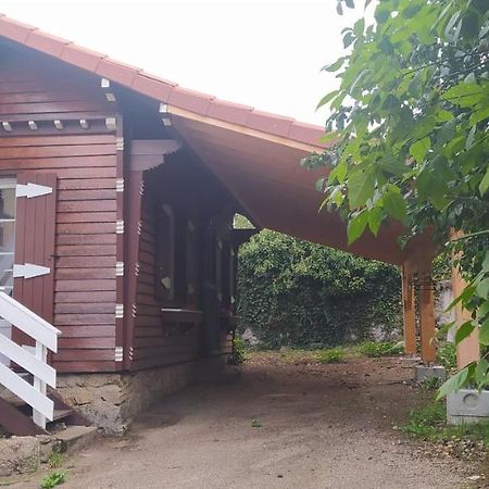 Logement Independant Attenant A Une Maison Dans Grand Jardin Retournac Bagian luar foto