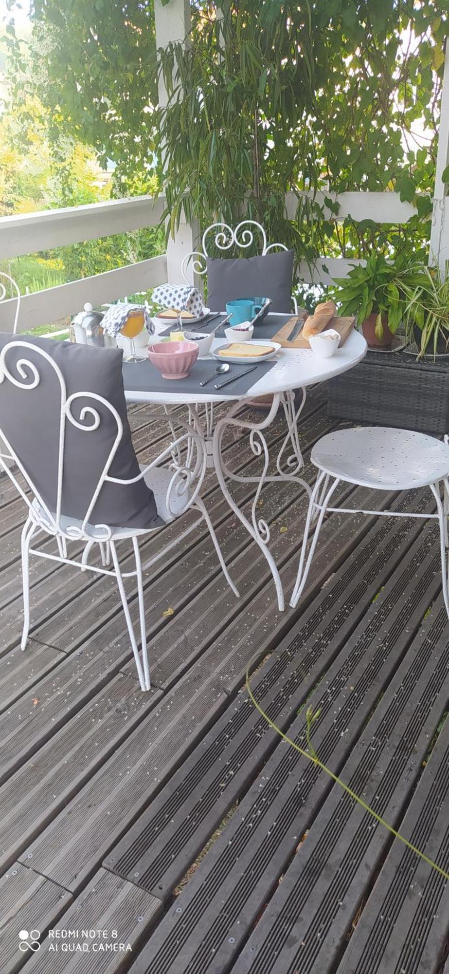 Logement Independant Attenant A Une Maison Dans Grand Jardin Retournac Bagian luar foto
