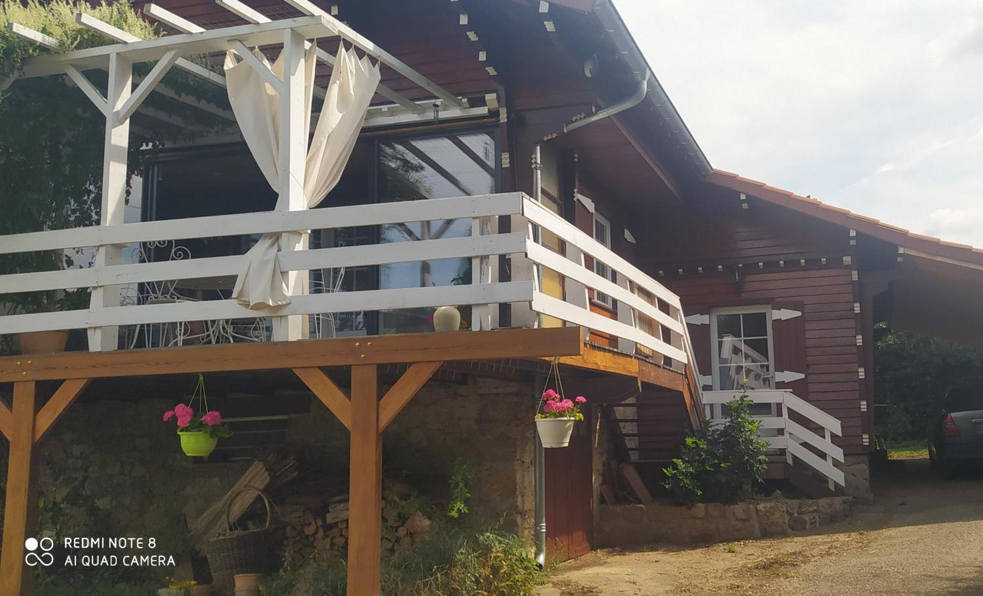 Logement Independant Attenant A Une Maison Dans Grand Jardin Retournac Bagian luar foto